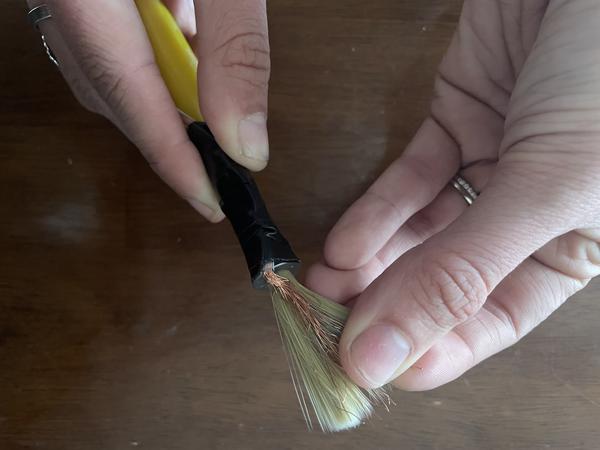 Spreading speaker wire into paint bristles
