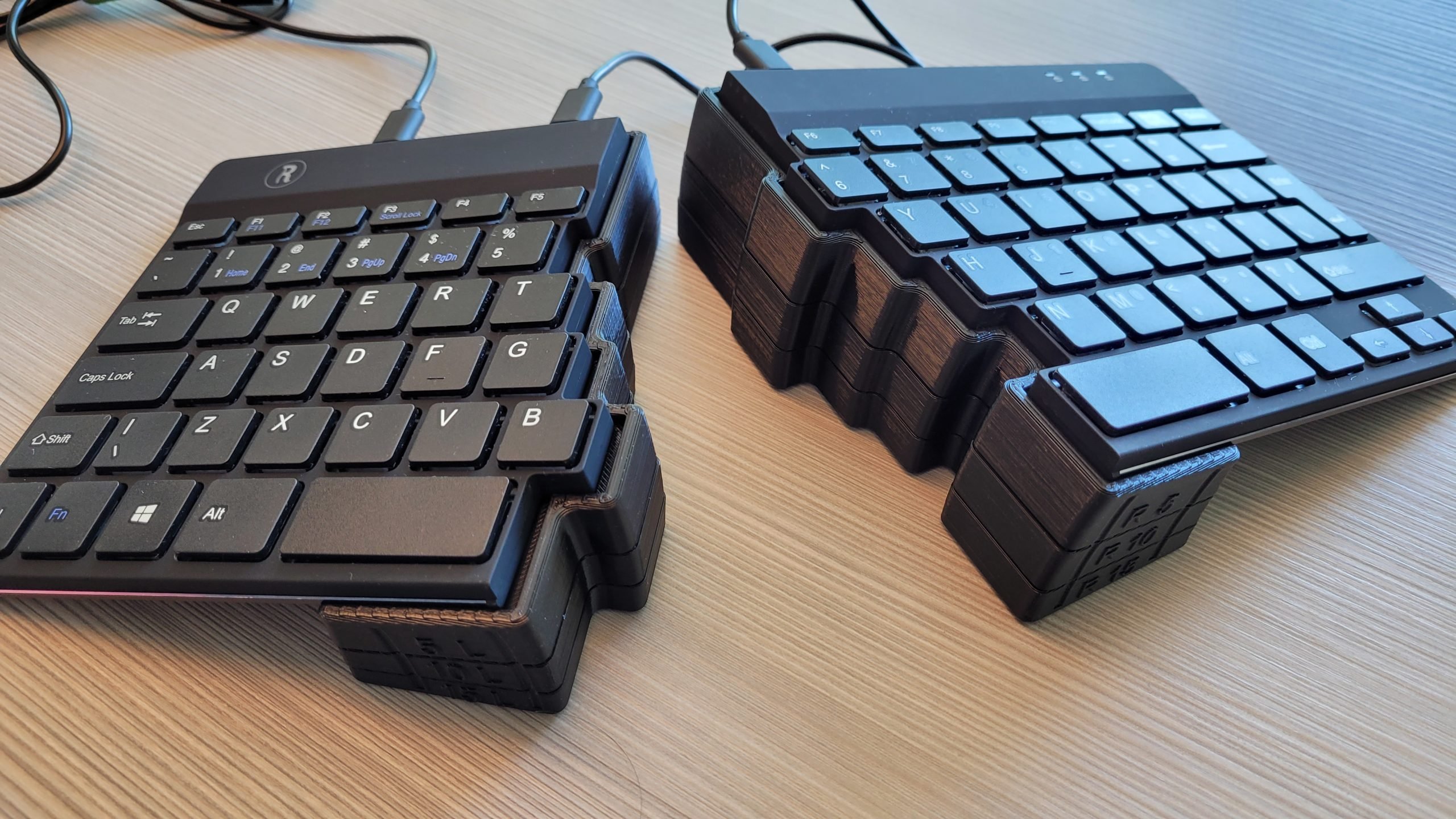r-go keyboard with all risers at an angle