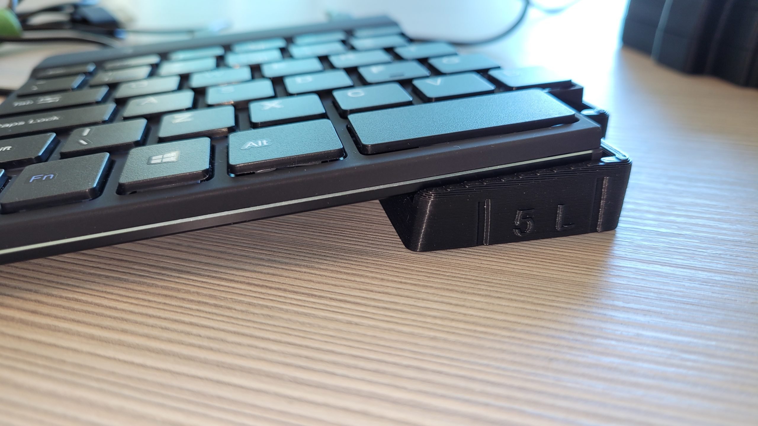 R-Go keyboard with one riser