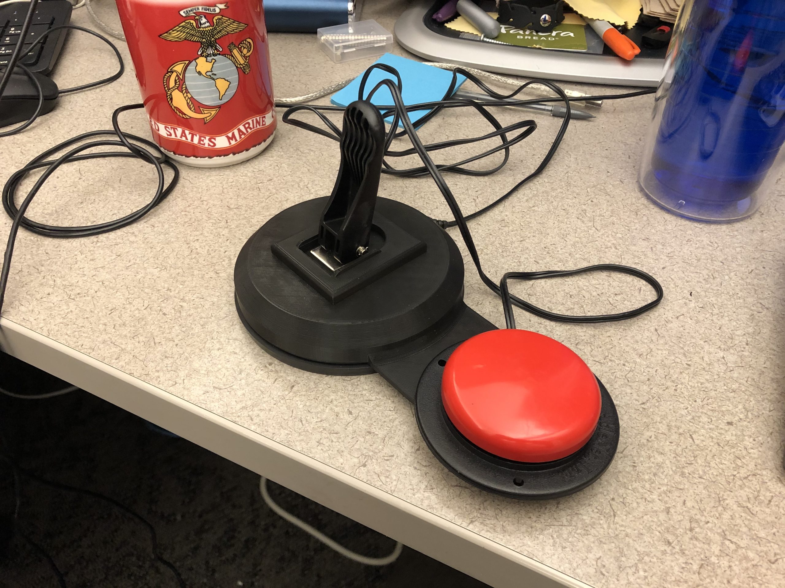 Picture of Suction Cup Single Switch with the lever in the open position.